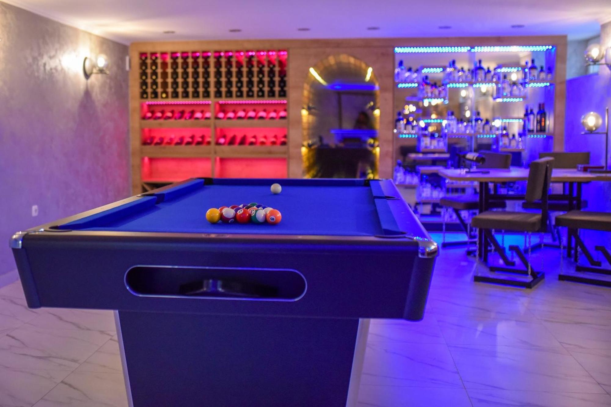 La Luna Premium Deluxe Apartment With Free Jacuzzi, Bikes & Covered Parking Nasice Экстерьер фото